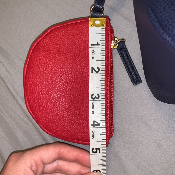 Tommy Hilfiger / Satchel & Pouch - Picture 10 of 10